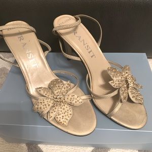 Floral Sandal- Size 8- Champagne Color